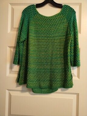 5/$25 New Directions Green Open-Weave Scoop Neck Sweater